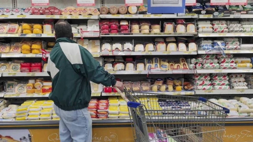 Familia de cuatro integrantes necesitó más de $128.000 en septiembre para no ser pobre.