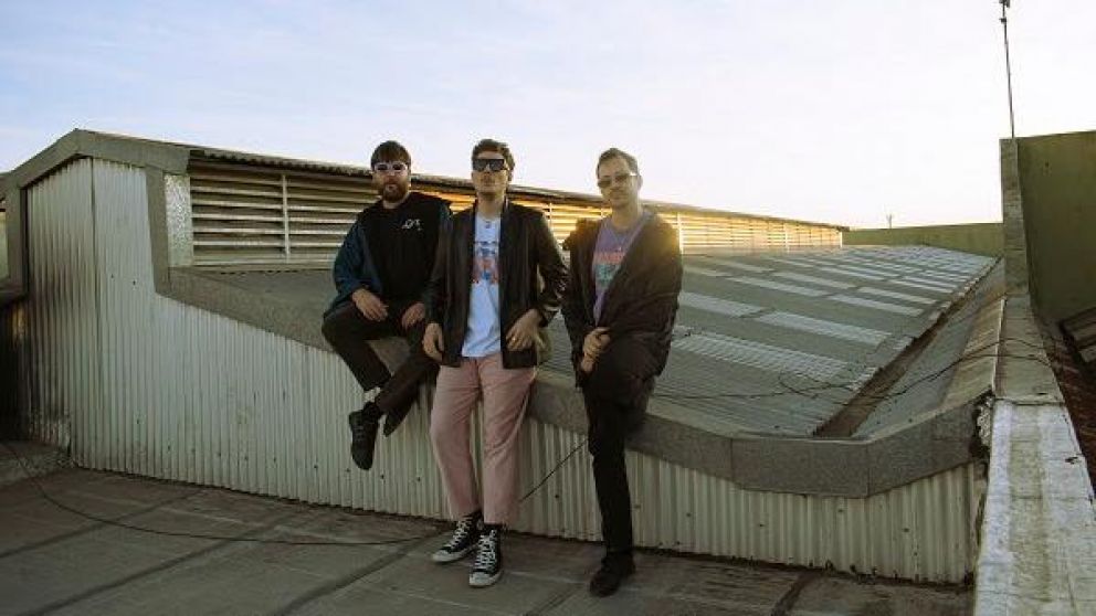 Rayos Láser presentó su video "Problemas"