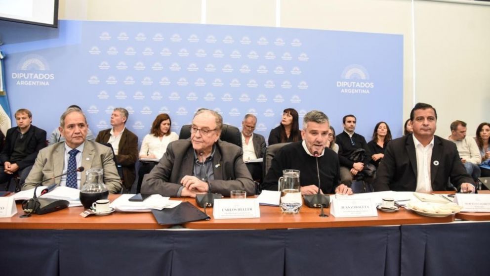 El debate pasa a un cuarto intermedio hasta el jueves 20.