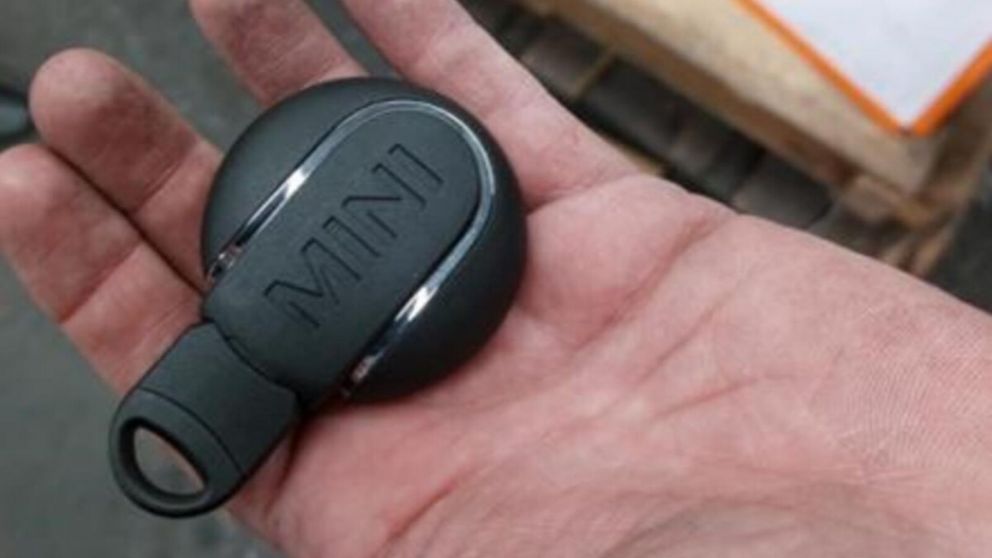 A través de un opeativo, la Aduna frenó la importación de 34 mil llaves de autos y motos truchas