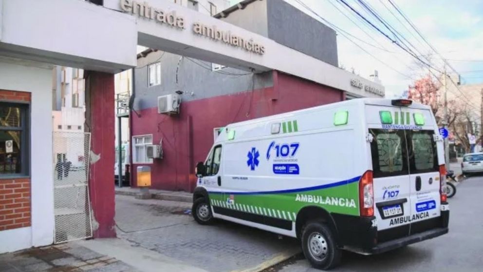 La menor quedó internada en un centro de salud de la capital provincial.