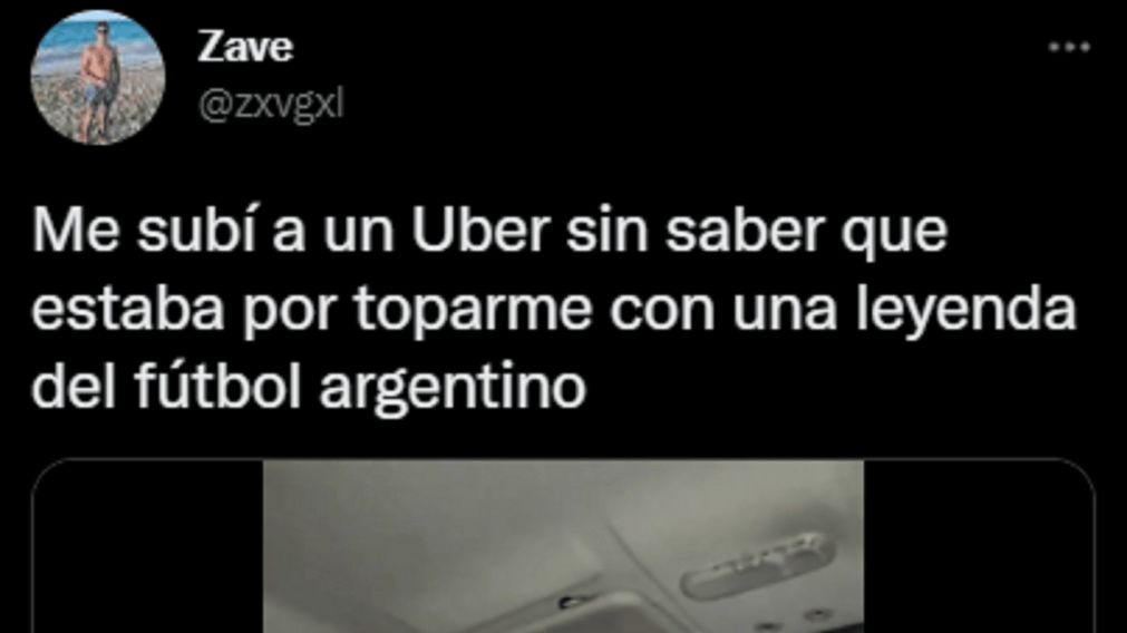 Un joven se sorprendió al ver que "una leyenda" del fútbol argentino lo iba a llevar a su destino.