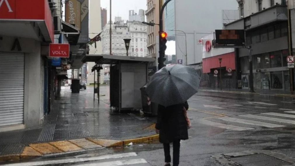 Nubosidad densa y condiciones inestables anticipan una jornada marcada por tormentas en gran parte del territorio bonaerense.