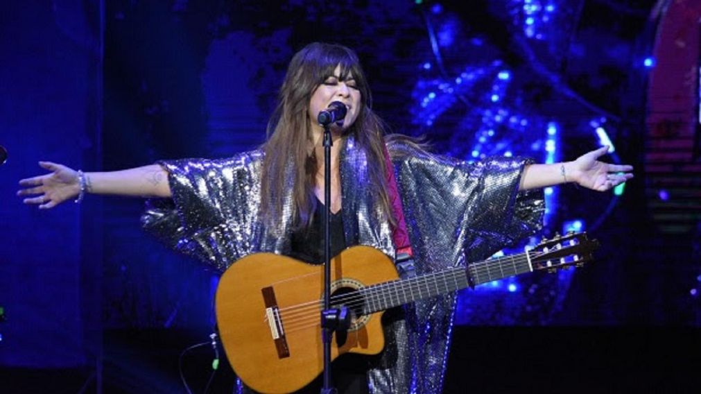 Vanesa Mart�n la rompi� en su paso por Argentina