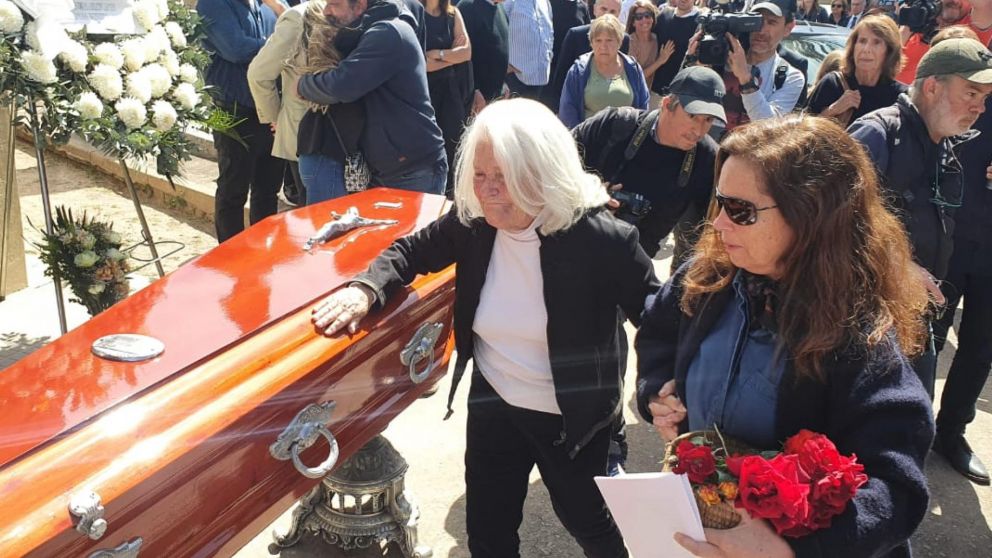 Emotiva ceremonia de despedida a C�sar Mascetti (Gentileza SanPedroInforma.com.ar).