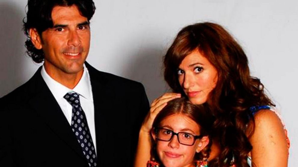 Juan Darthés junto a Laura Esquivel en "Patito Feo".