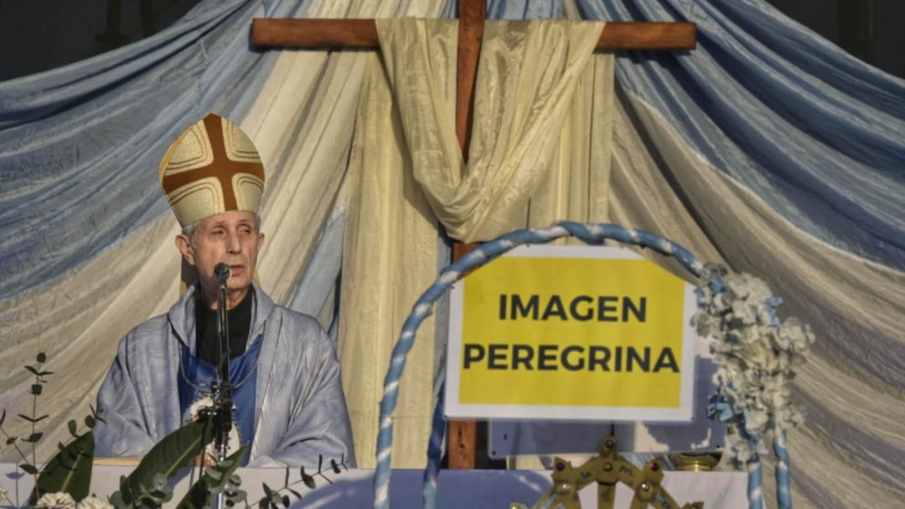 Mario Poli encabez� la misa por la peregrinaci�n a Luj�n.