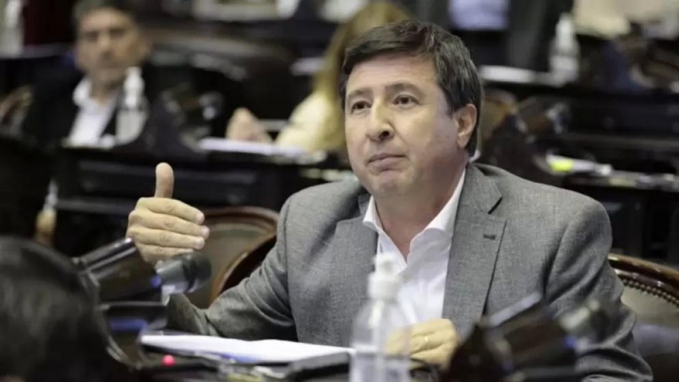 El legislador oficialista consideró que todo gobierno debe tener aprobado su presupuesto "como regla democrática".