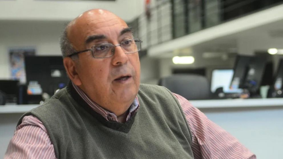 Desde hace varios años, Jorge Dimuro es el conductor de La Voz del Jubilado. (Archivo Crónica)