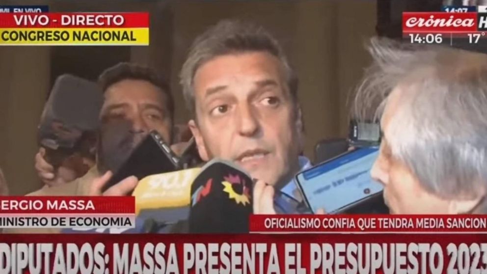 Sergio Massa dialogó con los medios sobre la problemática de los neumáticos.