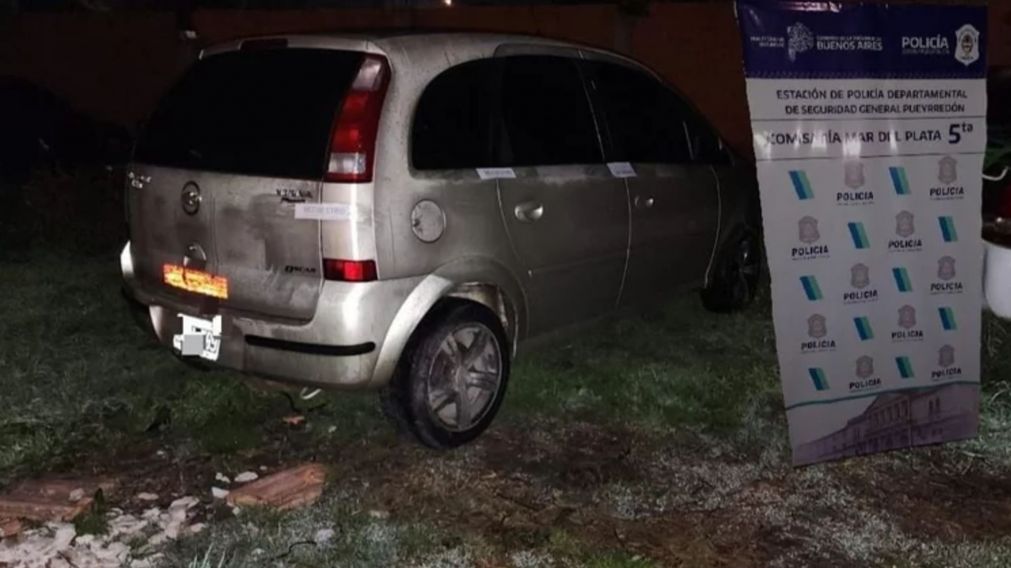 El vehículo, en el que circulaba el hombre con dos pedidos de captura, fue secuestrado