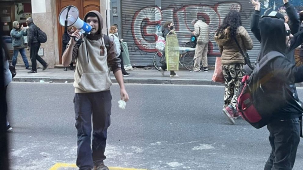El líder de Revolución Federal estuvo frente al Instituto Patria el 21 de julio pasado.