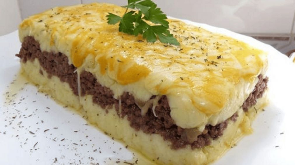 Riqu�sima y cl�sica receta de pastel de carne y papa. 