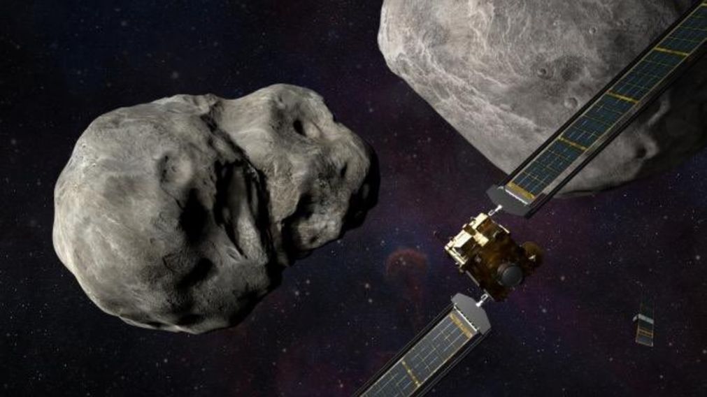 La NASA intentar� este lunes desviar la trayectoria de un asteroide estrellando contra �l una nave kamikaze.