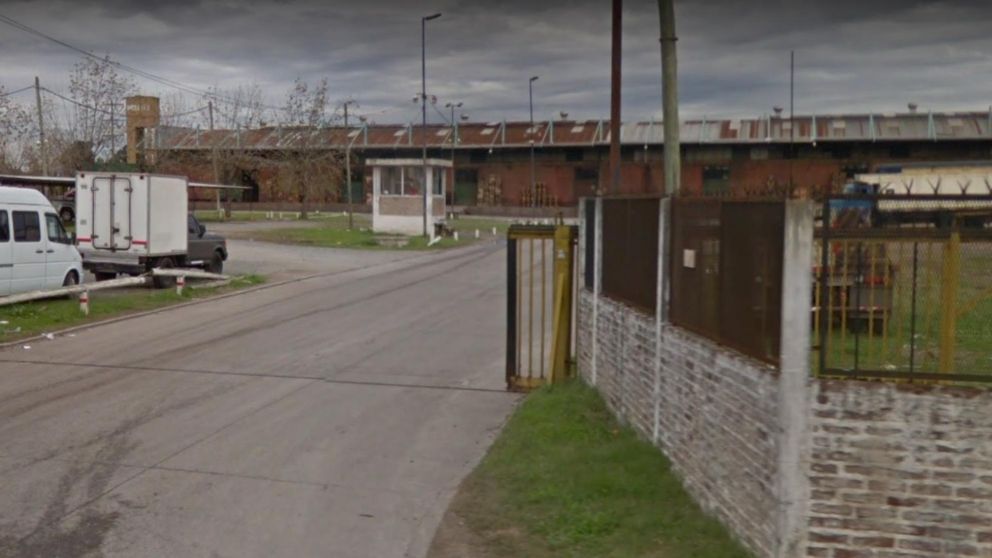 En este predio apareció abandonado el auto implicado en el asesinato de Martín Ezequiel Morel (Google Street View).