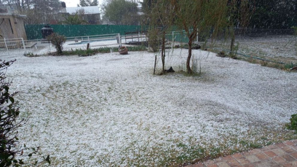 En San Antonio de Arredondo, llegaron a caer piedras.