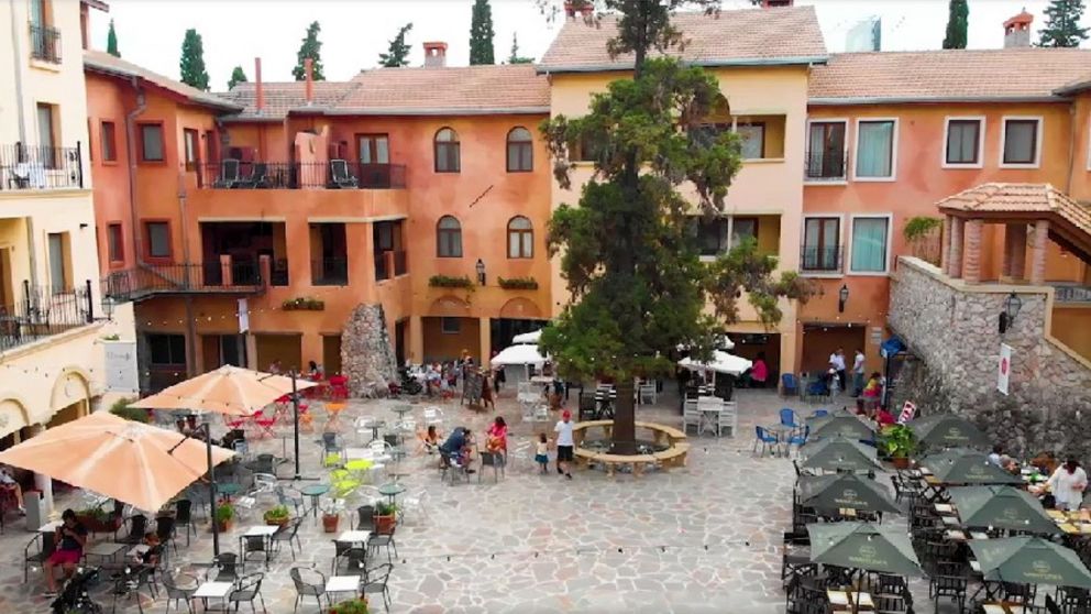 Torrepueblo: una escapada a la italiana pero en Buenos Aires. 