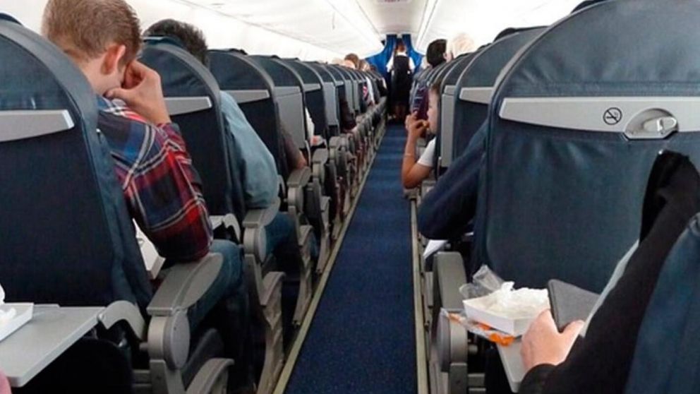 Revelaron el motivo real para activar el "modo avión" en los vuelos.
