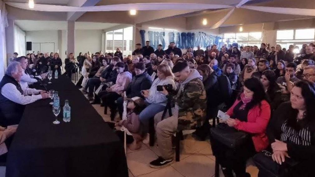 Comunicado de UTHGRA: hoteleros y gastronómicos realizarán una medida de fuerza por tiempo indeterminado.