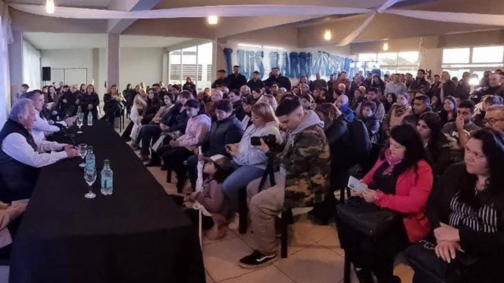 Comunicado de UTHGRA: hoteleros y gastronómicos realizarán una medida de fuerza por tiempo indeterminado.