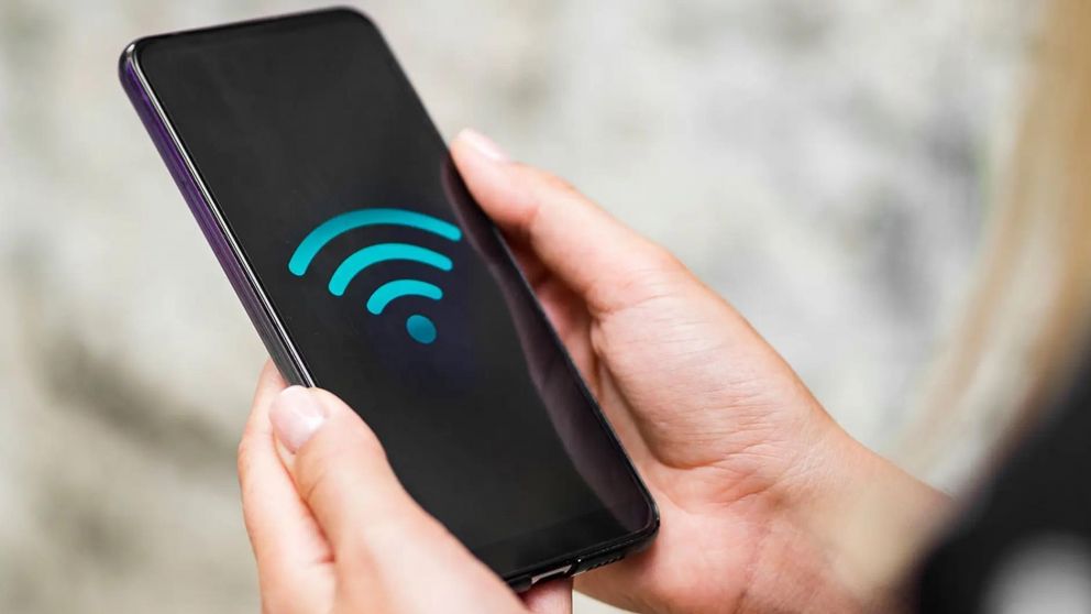 Autorizan una suba escalonada en telefonía, internet y TV.