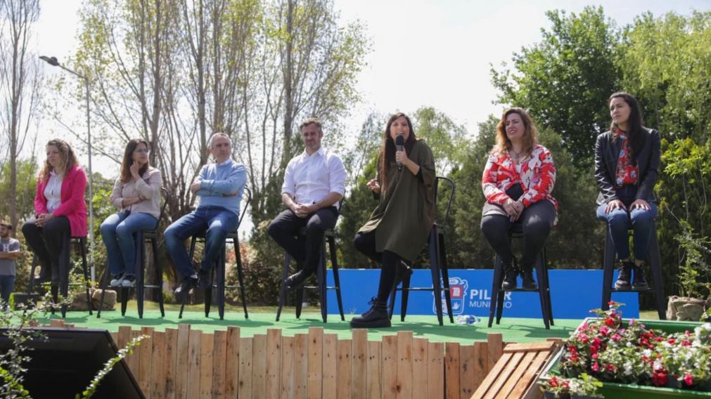 Andrés Larroque y Daniela Vilar lanzaron el Programa Bonaerenses por el Ambiente en Pilar.