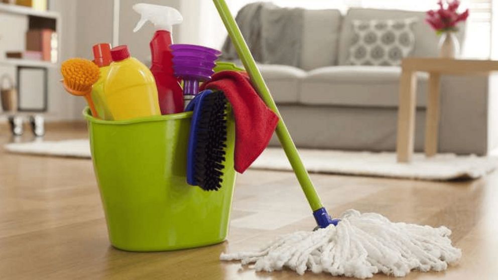 Conocé cómo dejar tus pisos y muebles relucientes sin la necesidad de barrer, trapear ni aspirar.