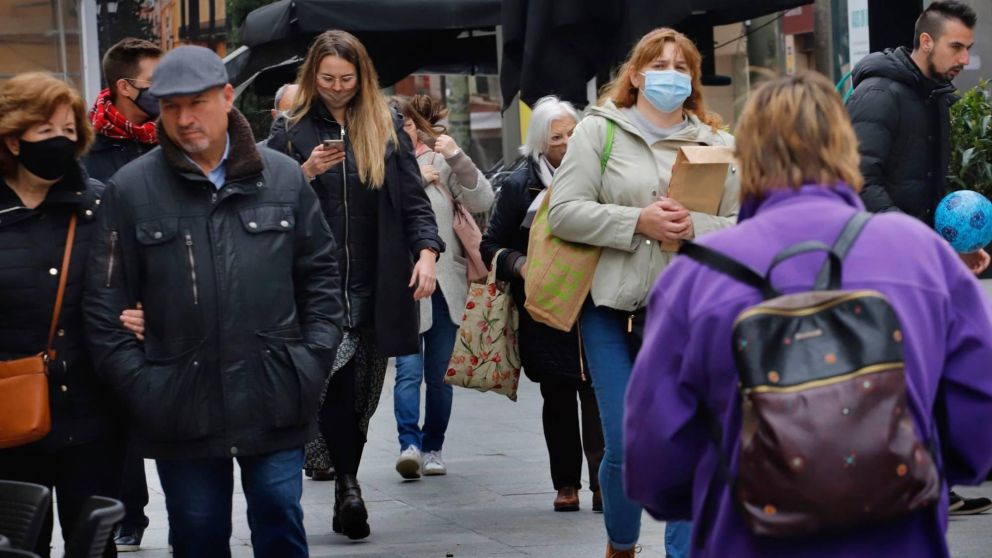 Covid en Argentina, parte semanal: 25 muertes y 6.175 contagios.