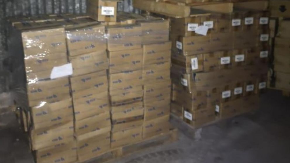 Parte del cargamento que fue recuperado por los investigadores policiales.