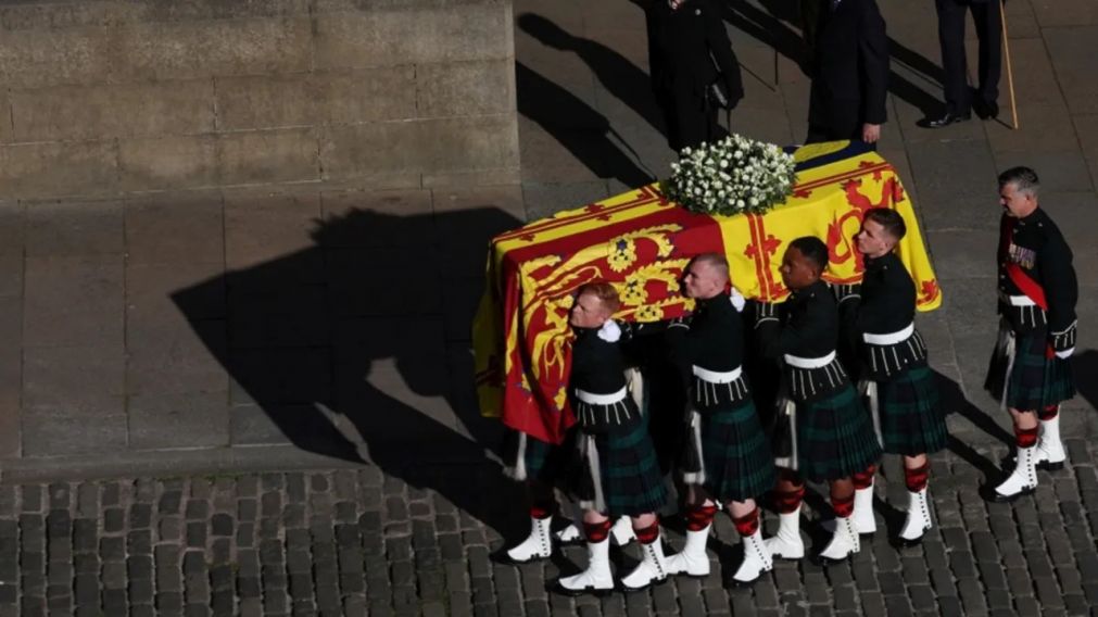 El ata�d con el cuerpo de la reina Isabel II lleg� el pasado mi�rcoles a Londres.