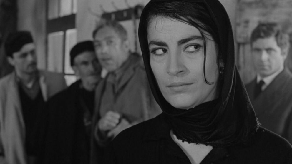 Irene Papas y una soberbia actuación en "Zorba, el griego" (Archivo).
