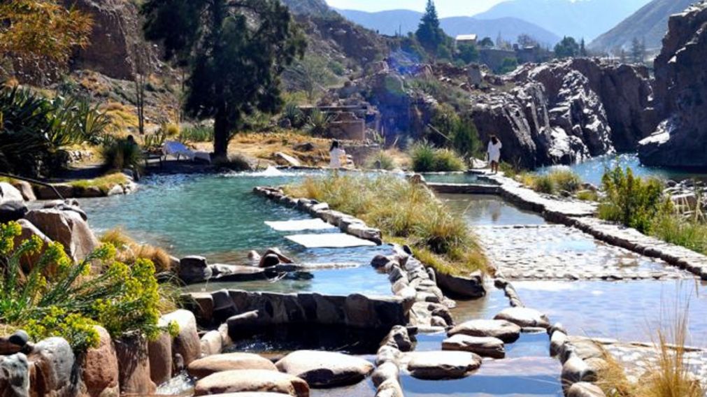 Aprovecha el Previaje y descansa en estas termas únicas.