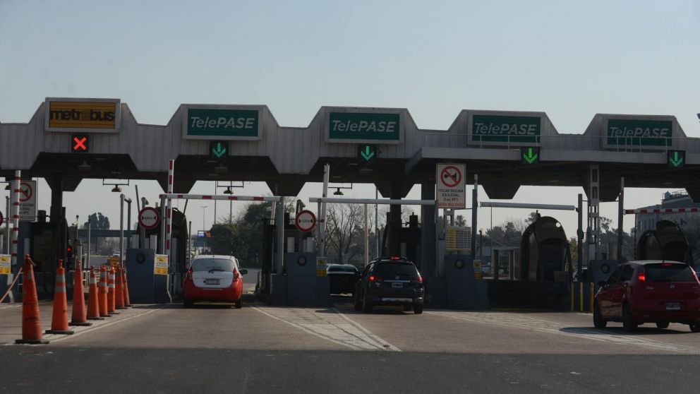 La anterior suba de la tarifa de los peajes porte�os hab�a sido a principios de este a�o (Cr�nica/Hern�n Nersesian/Archivo).