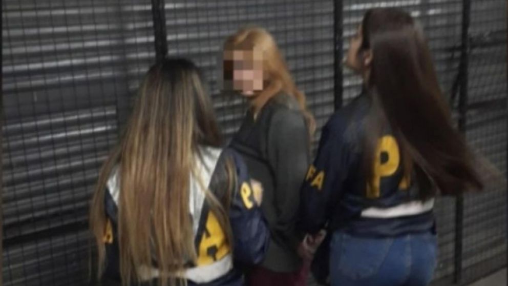 La pareja del principal acusado sigue detenida y sería indagada este martes.