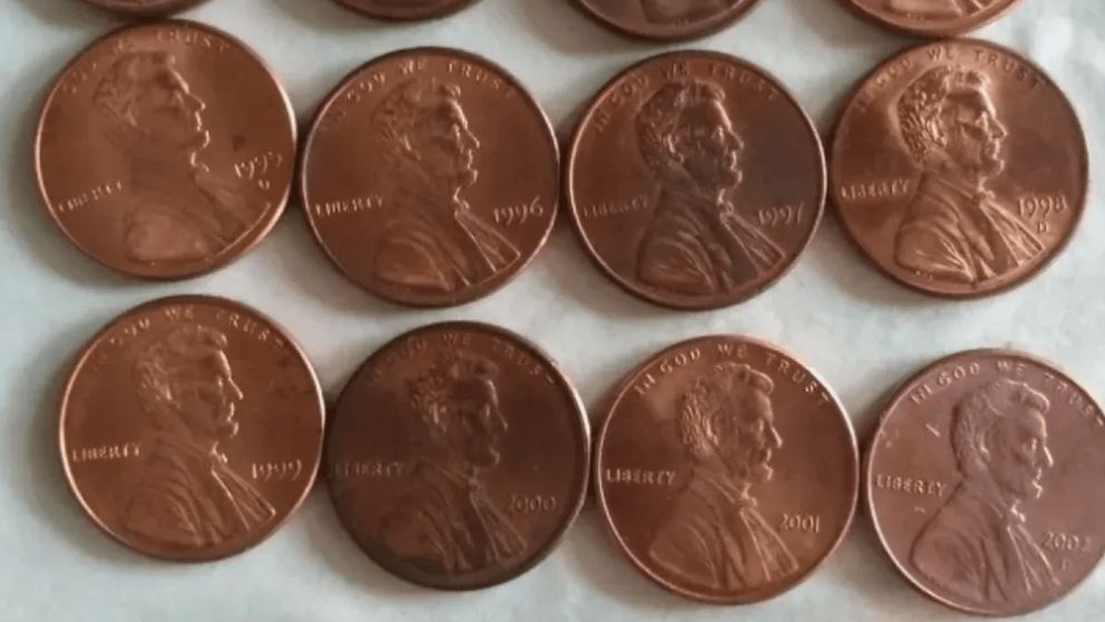 En California, Estados Unidos, se vendieron 10 monedas de centavos por más de un millón de dólares.