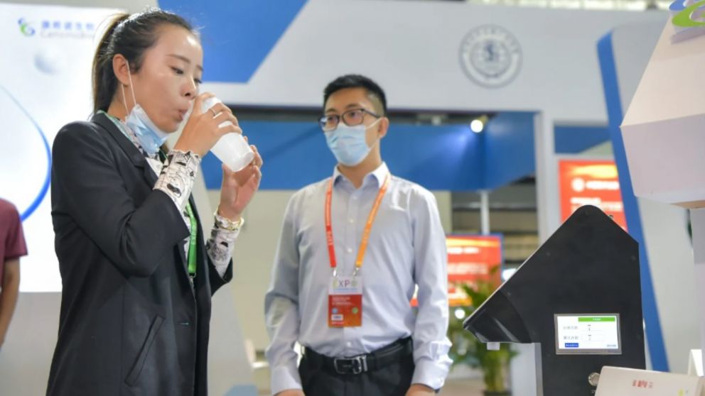 La Convidecia Air se puede inhalar por la boca utilizando una máquina nebulizadora adaptada y es muy fácil de almacenar.