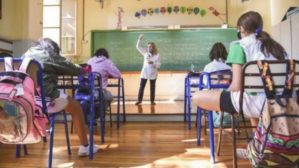 Presentan proyecto de ley para no usar el lenguaje inclusivo en las escuelas de Jujuy.