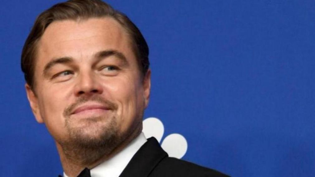 Una teoría asegura que Leonardo DiCaprio no puede tener una novia mayor de 25 años y los usuarios desataron una catarata de memes
