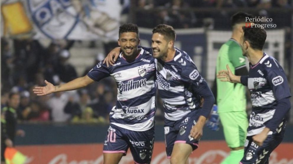 El Cervecero venció al Morón por 2 a 1 en el Centenario