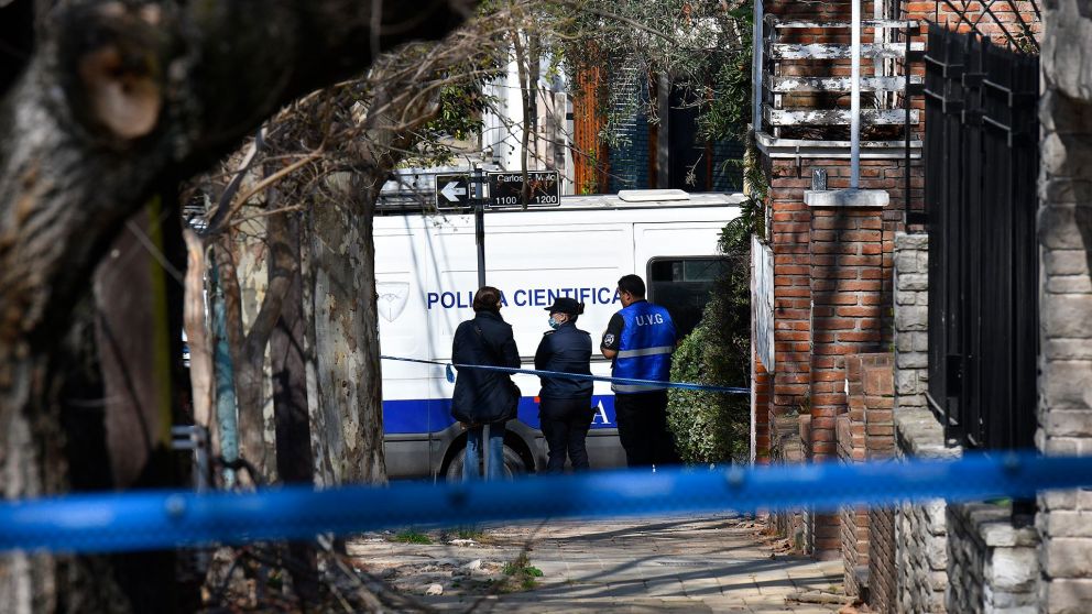 Matrimonio asesinado: "La metieron presa para investigarla", afirm� el abogado de la empleada acusada de ser la entregadora del doble crimen.