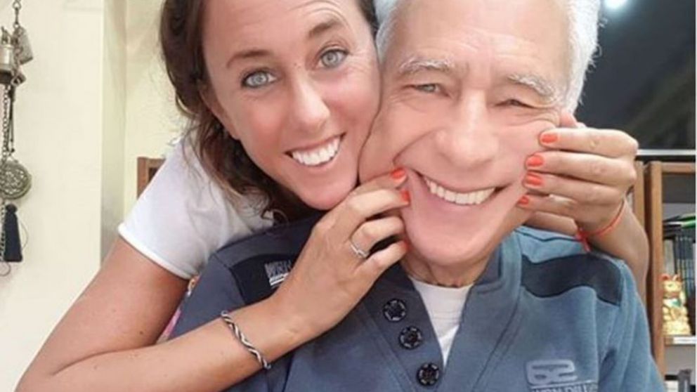 El curioso detalle en la foto que publicó la mujer de Cormillot: "Crucificaron al Negro del WhatsApp".