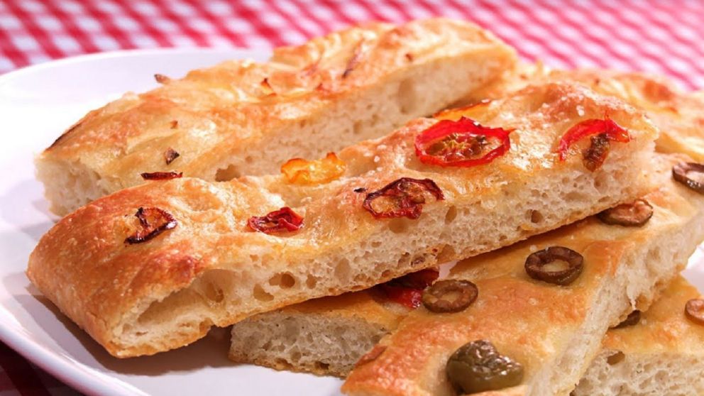 Receta fácil y rica: cómo preparar paso a paso la focaccia, el exquisito pan italiano