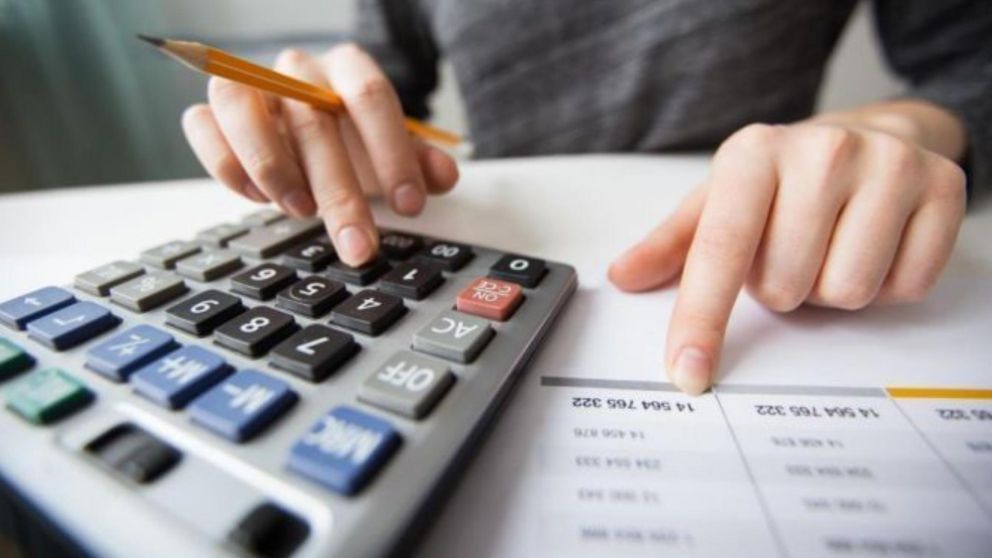 El oficialismo impulsa la prorroga de varios tributos, como el Impuesto a las Ganancias.