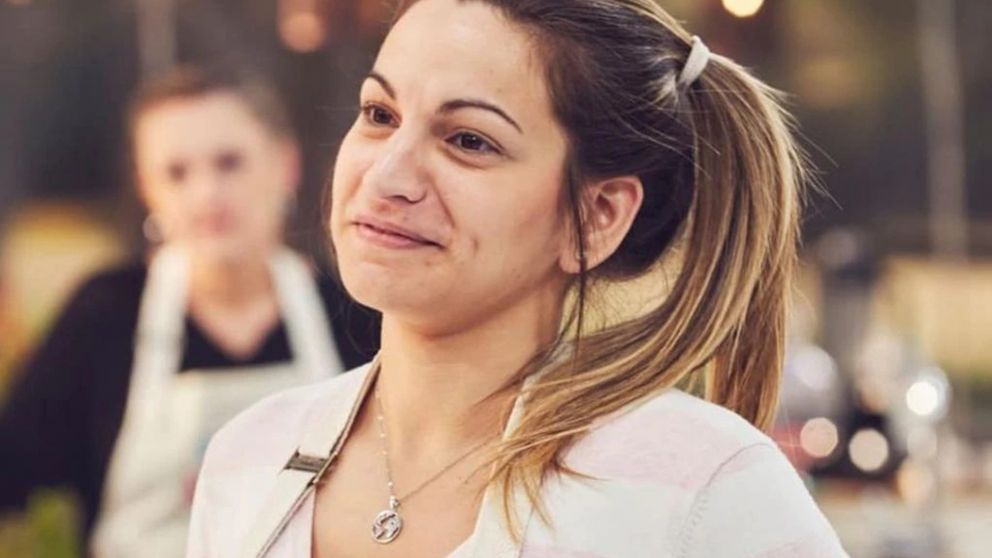 De "Bake Off" a hacer corpiños para “tetonas”: el emprendimiento que no excluye a las mujeres de busto grande.