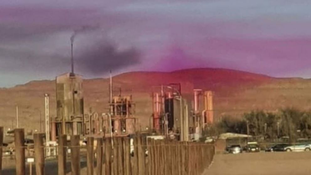 La misteriosa nube púrpura que apareció en Chile: ¿Qué hay detrás?