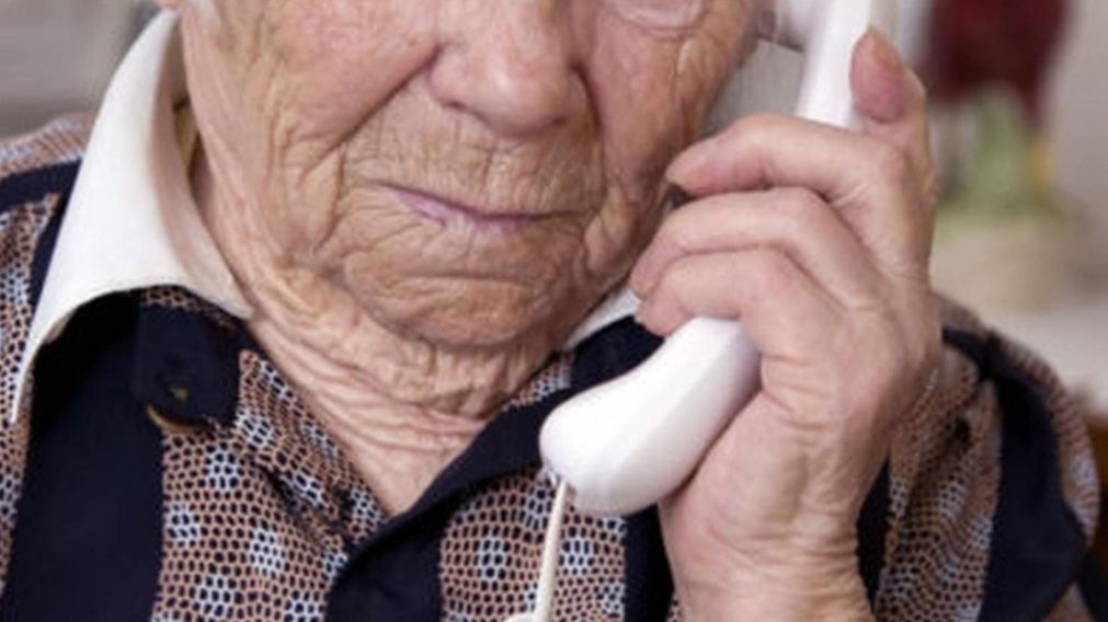 Los delincuentes se hab�an comunicado telef�nicamente con la damnificada.