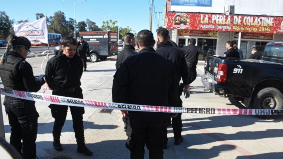 El brutal ataque en el que murió una persona ocurrió el viernes al mediodía.