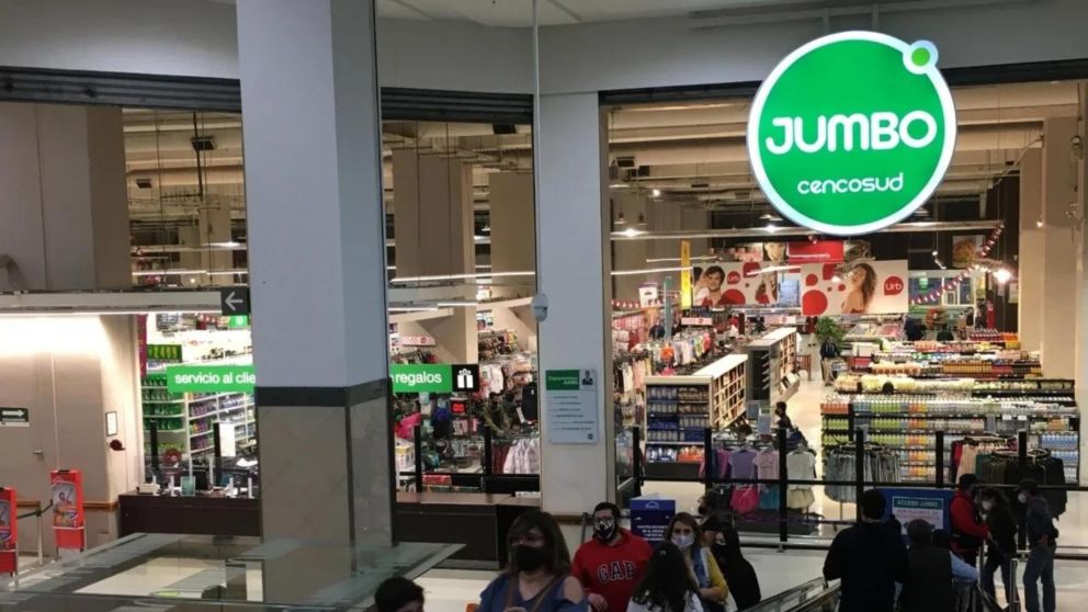 Jumbo estará contratando nuevos empleados y no exige experiencia.