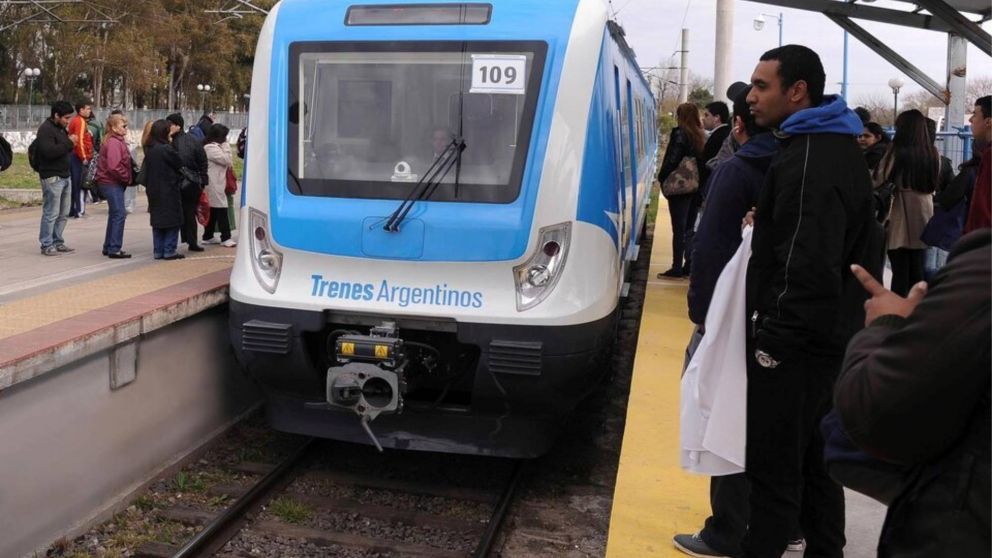 Se levantó el paro del tren Roca: se reanuda el servicio en la línea.