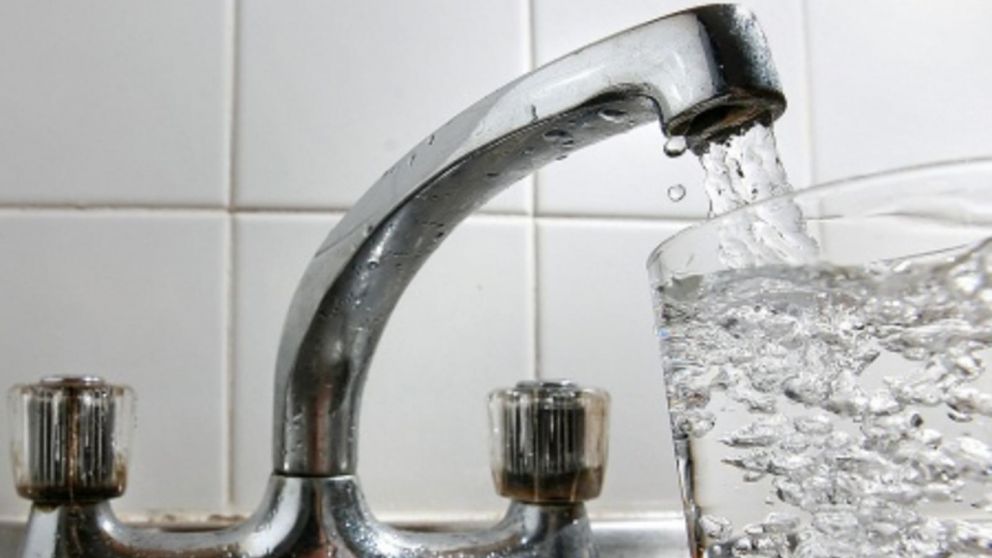 Problemas con el servicio de agua en Varela, Avellaneda y Lan�s